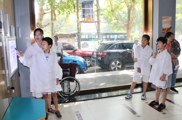 QQ截图20180821102615.png QQ截图20180821102615.png